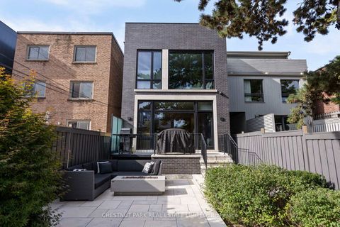 Photo 33 at 43 Summerhill Avenue, Moore Park, Toronto