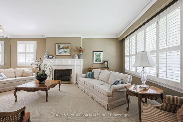 Photo 6 at 55 Old Burnhamthorpe Road, Markland Wood, Toronto