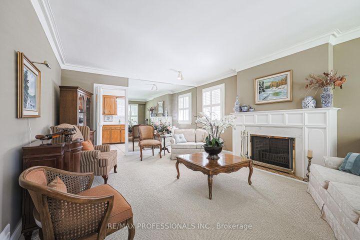 Photo 8 at 55 Old Burnhamthorpe Road, Markland Wood, Toronto