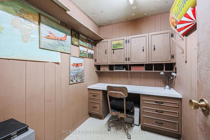 Photo 38 at 55 Old Burnhamthorpe Road, Markland Wood, Toronto