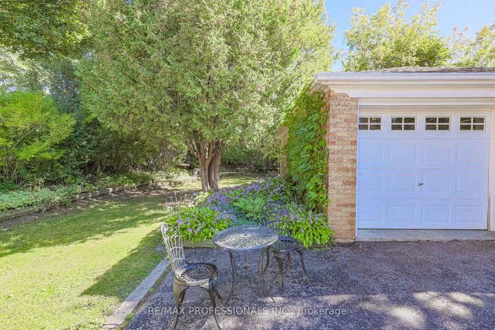Photo 41 at 55 Old Burnhamthorpe Road, Markland Wood, Toronto