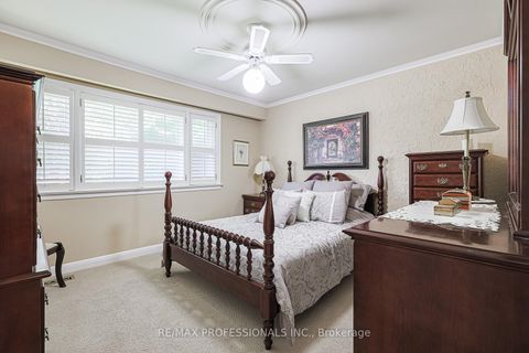 Photo 23 at 55 Old Burnhamthorpe Road, Markland Wood, Toronto