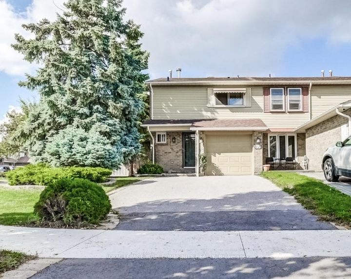 Photo 0 at 17 Truro Crescent, Milliken, Toronto