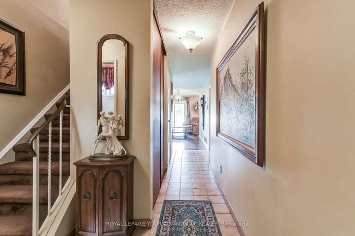 Photo 5 at 17 Truro Crescent, Milliken, Toronto