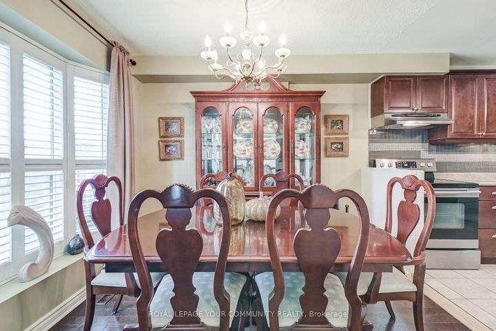 Photo 7 at 17 Truro Crescent, Milliken, Toronto