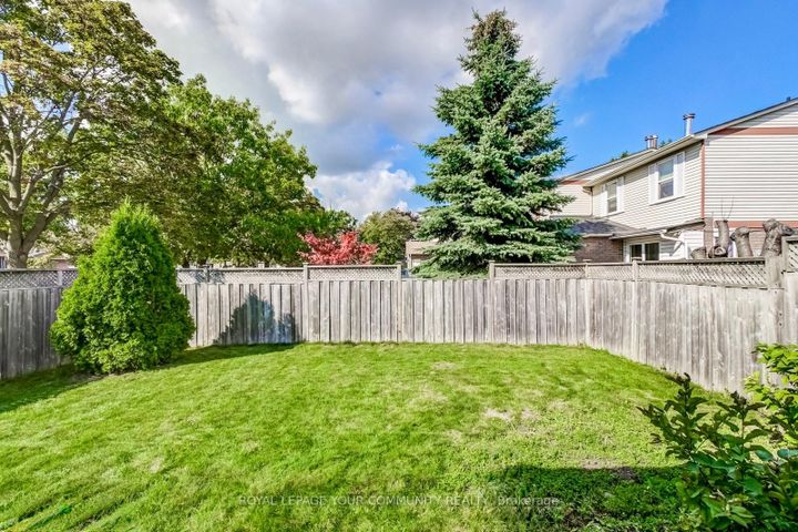 Photo 16 at 17 Truro Crescent, Milliken, Toronto