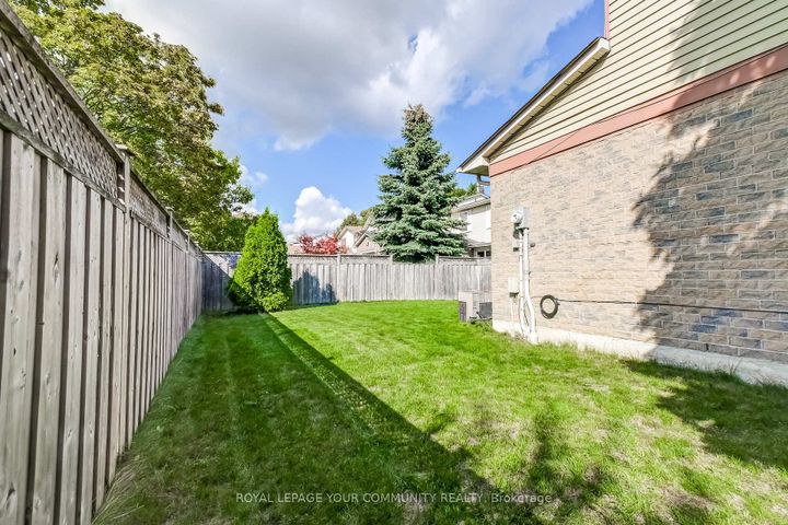 Photo 18 at 17 Truro Crescent, Milliken, Toronto