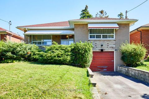 Photo 1 at 5 Bolger Place, Clairville, Toronto