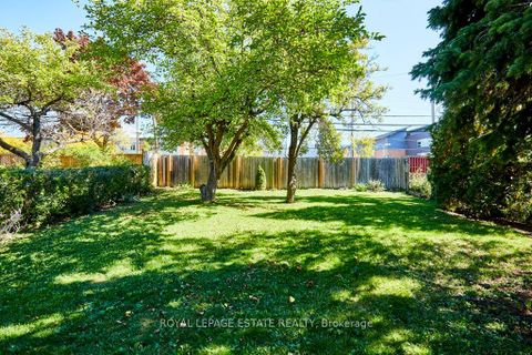 Photo 34 at 5 Bolger Place, Clairville, Toronto