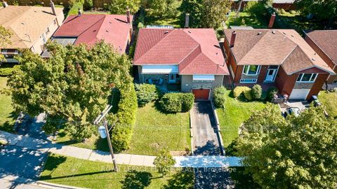 Photo 37 at 5 Bolger Place, Clairville, Toronto
