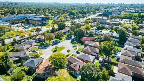 Photo 43 at 5 Bolger Place, Clairville, Toronto