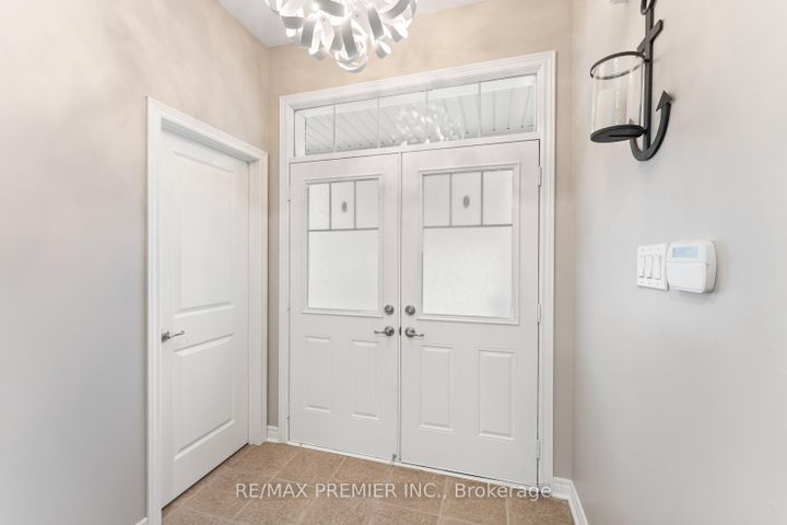 Photo 5 at 71 Hoey Crescent, GO Glenorchy, Oakville