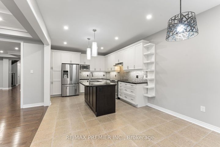 Photo 18 at 71 Hoey Crescent, GO Glenorchy, Oakville