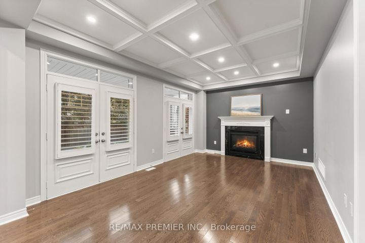 Photo 20 at 71 Hoey Crescent, GO Glenorchy, Oakville