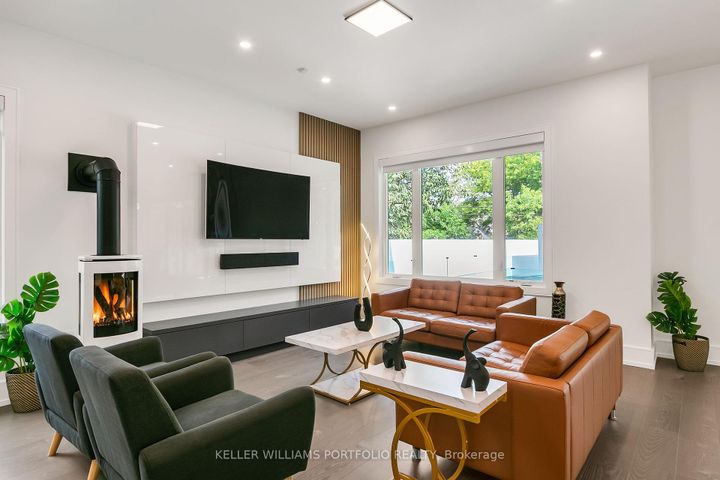 Photo 13 at 27 Prennan Avenue, City Centre West, Toronto