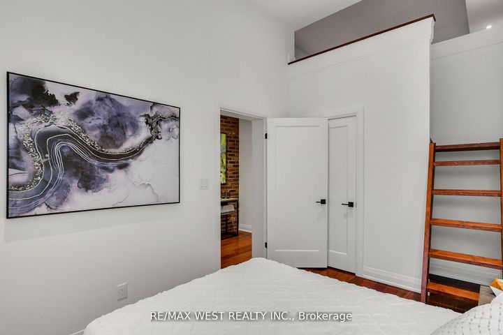 Photo 11 at 414 Clendenan Avenue, Junction Area, Toronto