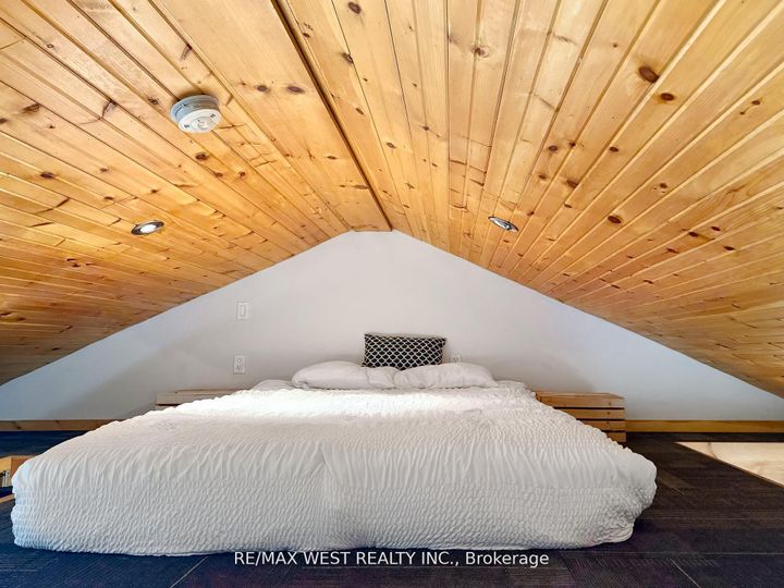Photo 23 at 414 Clendenan Avenue, Junction Area, Toronto