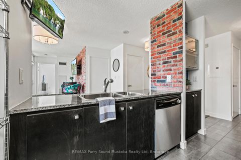 Photo 12 at 11 Brunel Court, Waterfront Communities C1, Toronto
