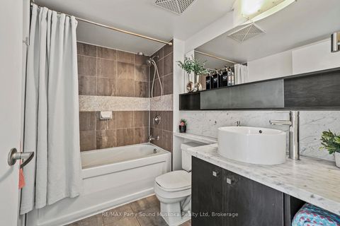 Photo 16 at 11 Brunel Court, Waterfront Communities C1, Toronto
