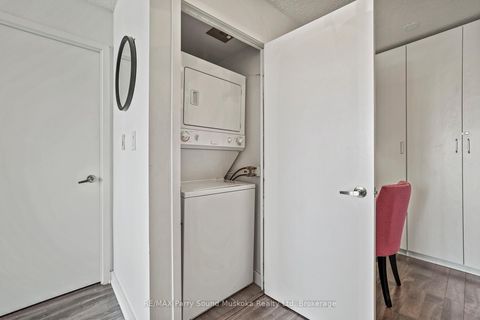 Photo 17 at 11 Brunel Court, Waterfront Communities C1, Toronto