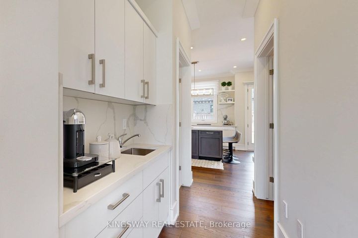 Photo 8 at 89 Russell Drive, CP College Park, Oakville
