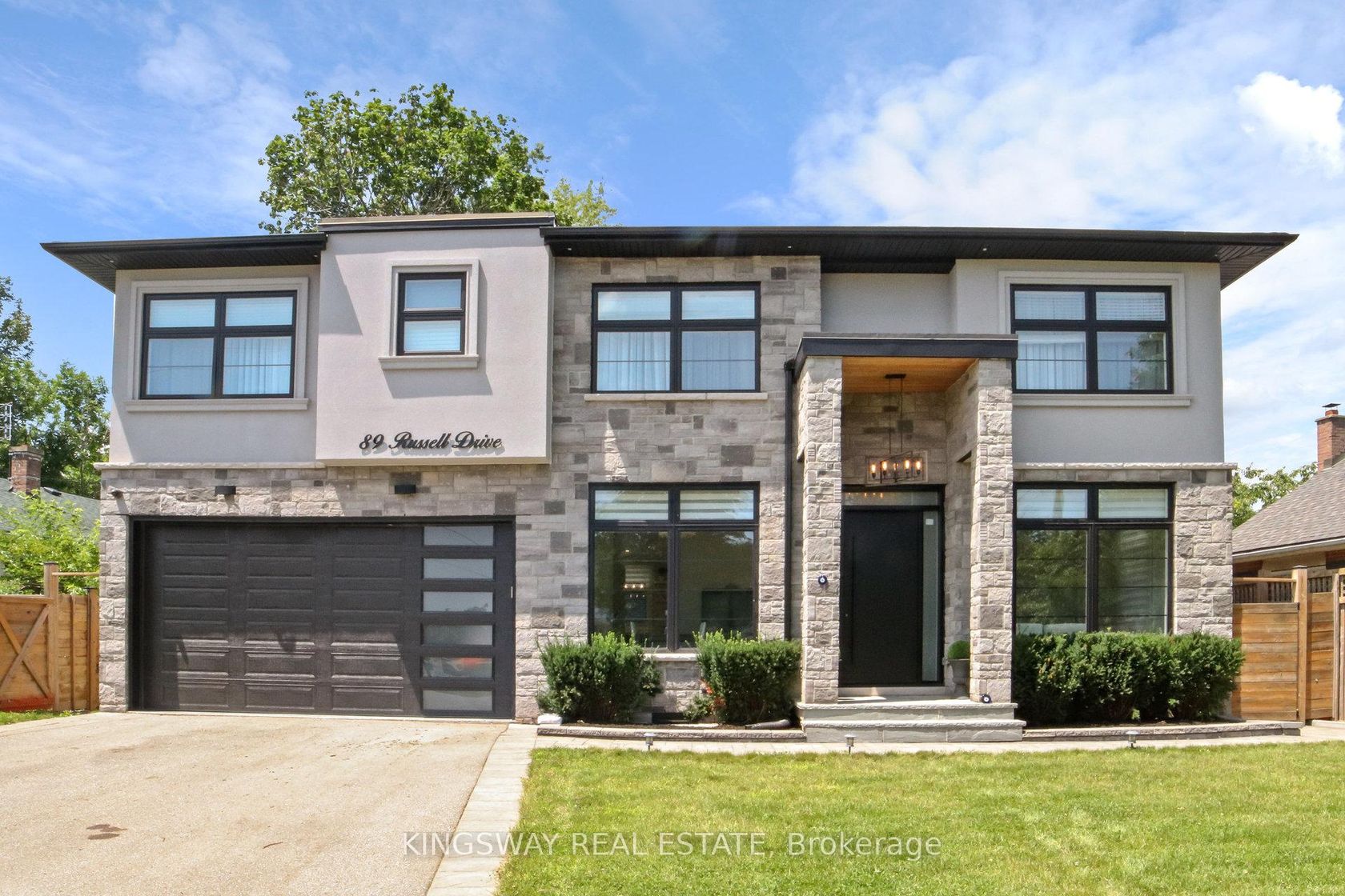 89 Russell Drive, CP College Park, Oakville 2