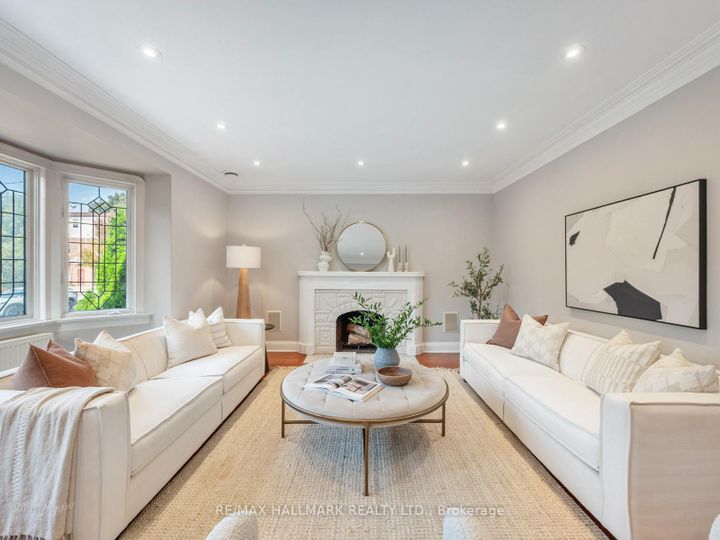 Photo 3 at 839 Carlaw Avenue, Danforth, Toronto