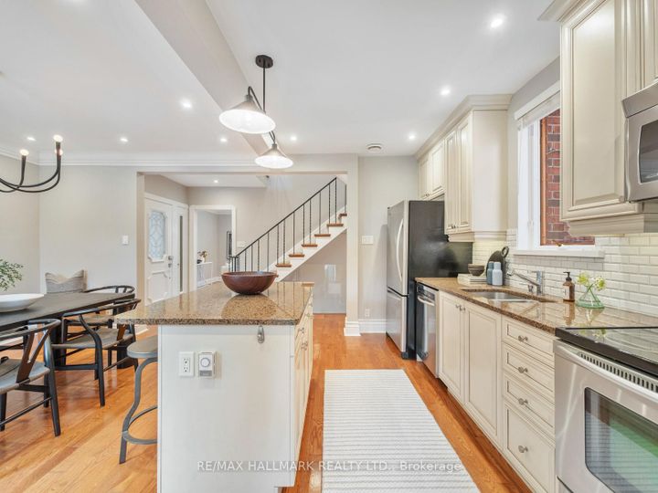 Photo 11 at 839 Carlaw Avenue, Danforth, Toronto