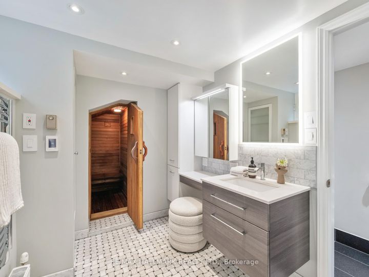 Photo 30 at 839 Carlaw Avenue, Danforth, Toronto