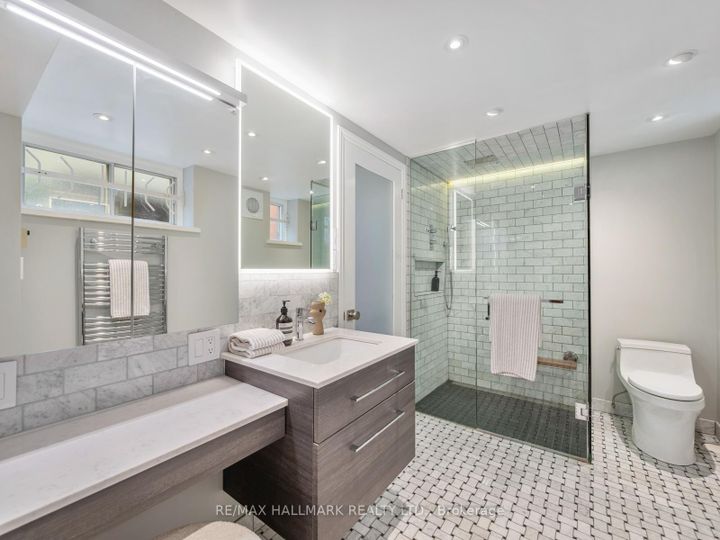 Photo 32 at 839 Carlaw Avenue, Danforth, Toronto