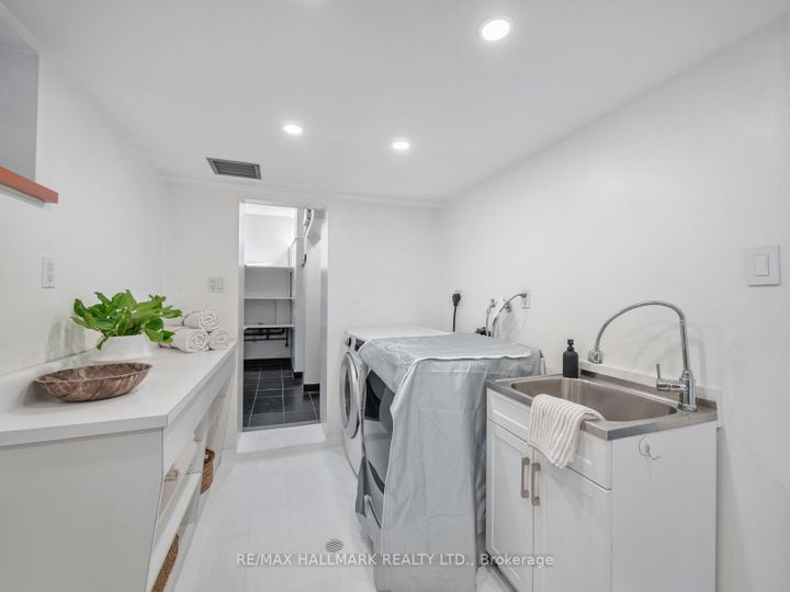 Photo 33 at 839 Carlaw Avenue, Danforth, Toronto