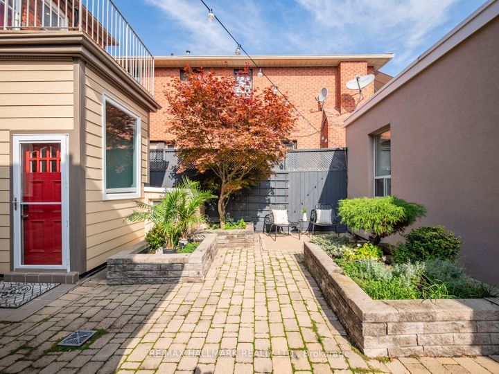 Photo 36 at 839 Carlaw Avenue, Danforth, Toronto