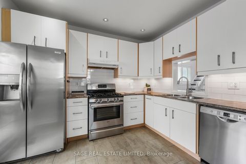 Photo 10 at 79 Pitt Avenue, Birchmount, Toronto