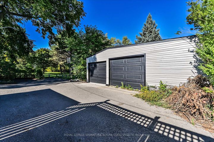 Photo 33 at 972 Cosburn Avenue, Lumsden, Toronto