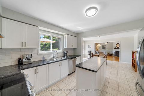 Photo 9 at 2725 Shering Crescent, Stroud, Innisfil