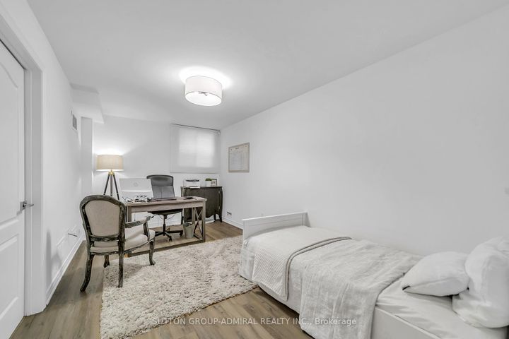 Photo 2 at 64 - 255 Shaftsbury Avenue, Westbrook, Richmond Hill