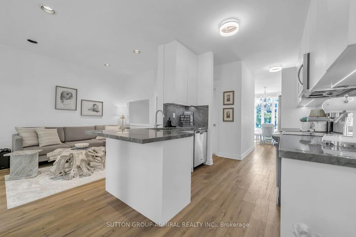 Photo 10 at 64 - 255 Shaftsbury Avenue, Westbrook, Richmond Hill