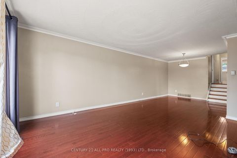 Photo 7 at 84 Goldsboro Road, Humber Summit, Toronto