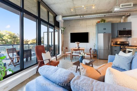 Photo 7 at 204 - 369 Sorauren Avenue, Roncesvalles, Toronto