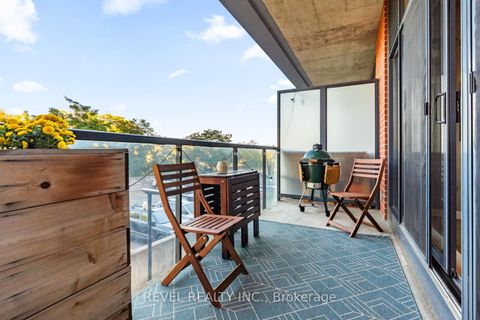 Photo 20 at 204 - 369 Sorauren Avenue, Roncesvalles, Toronto