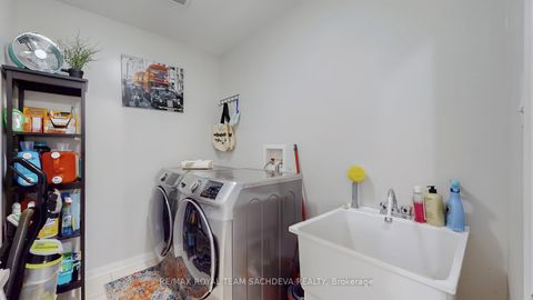 Photo 45 at 1809 Parkhurst Crescent, Duffin Heights, Pickering
