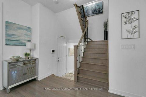 Photo 10 at 258 Harding Park Street, Glenway Estates, Newmarket