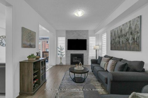 Photo 11 at 258 Harding Park Street, Glenway Estates, Newmarket