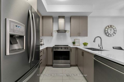 Photo 16 at 258 Harding Park Street, Glenway Estates, Newmarket