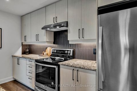 Photo 9 at 412 - 2910 Highway 7, Concord, Vaughan