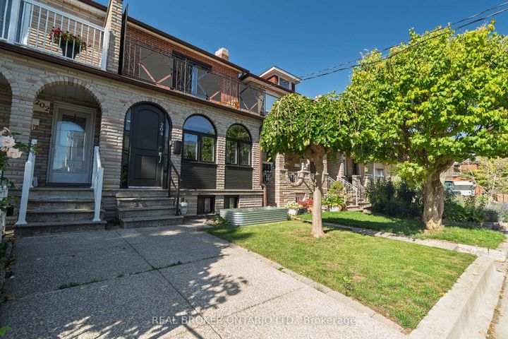 Photo 1 at 204 Earlscourt Avenue W, Davenport, Toronto