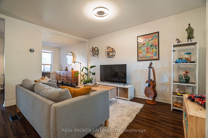 Photo 7 at 204 Earlscourt Avenue W, Davenport, Toronto
