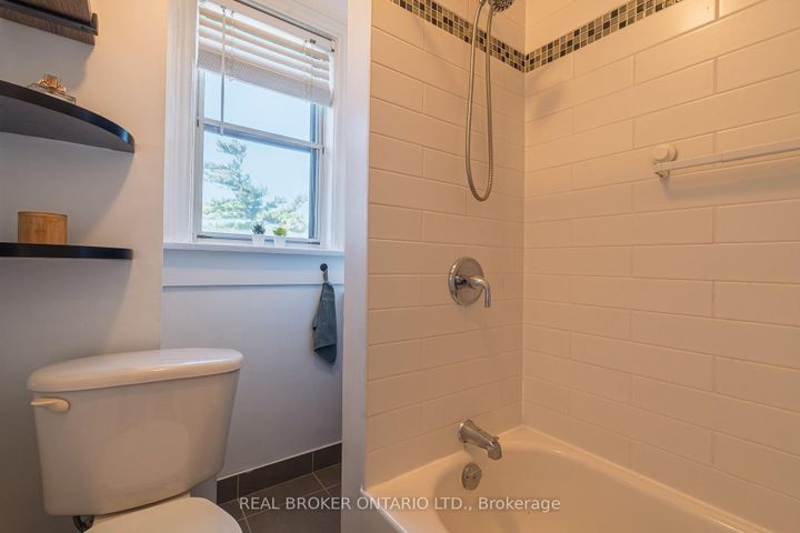 Photo 30 at 204 Earlscourt Avenue W, Davenport, Toronto