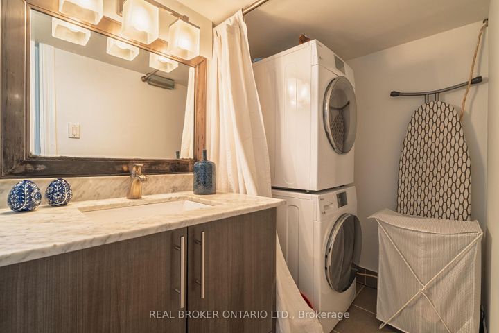 Photo 42 at 204 Earlscourt Avenue W, Davenport, Toronto