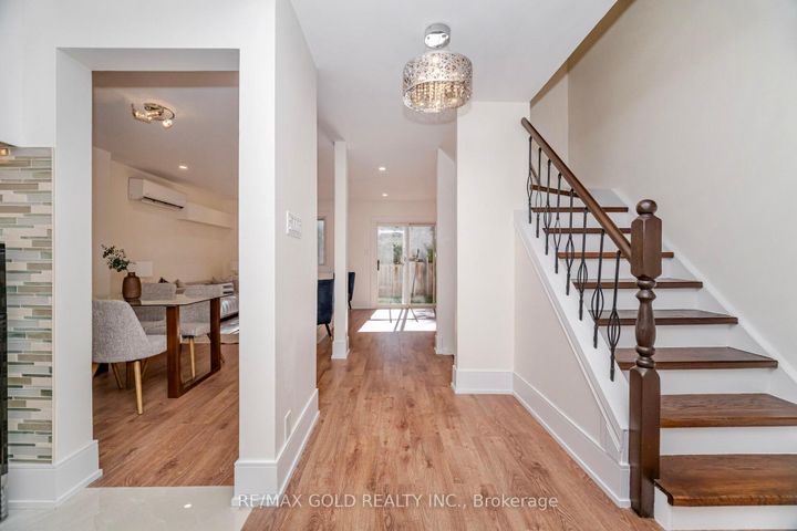 Photo 3 at 69 - 2651 Aquitaine Avenue, Meadowvale, Mississauga
